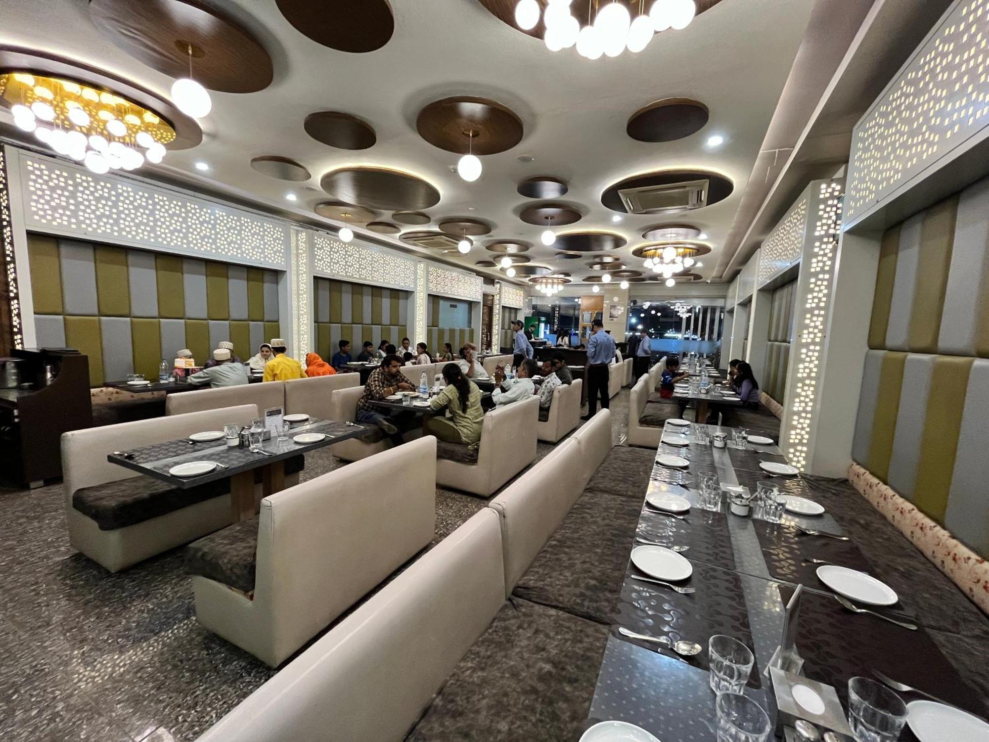 Hotel Grand Darshan 巴罗达 外观 照片