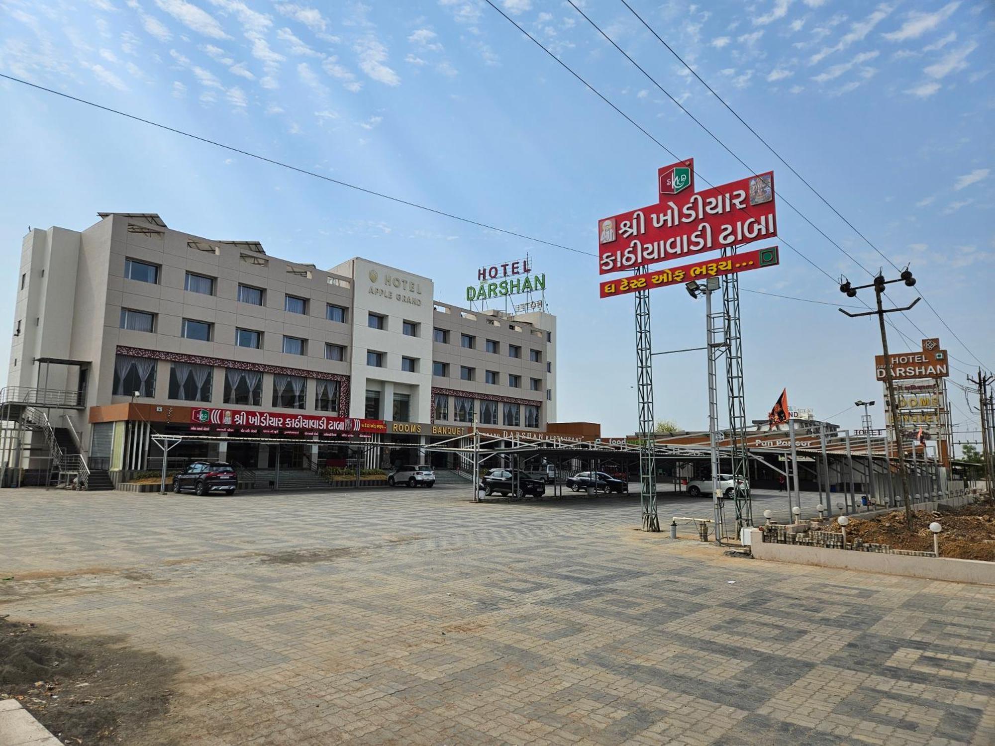 Hotel Grand Darshan 巴罗达 外观 照片