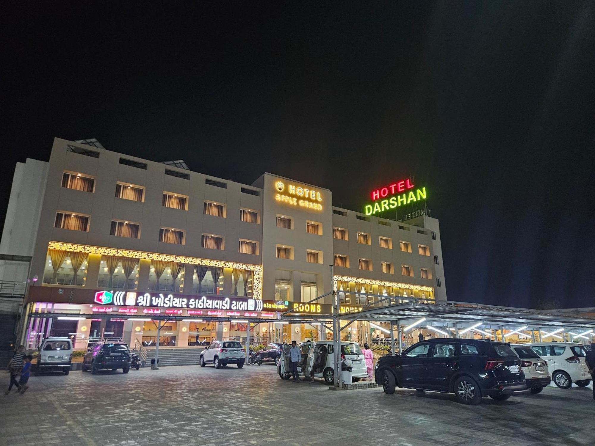 Hotel Grand Darshan 巴罗达 外观 照片