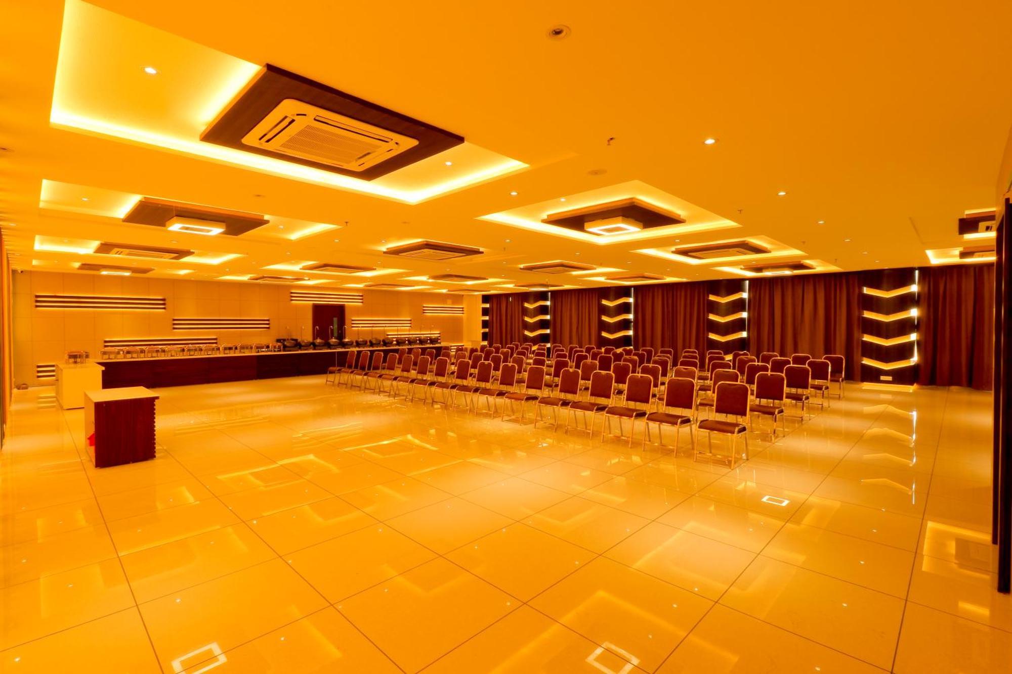 Hotel Grand Darshan 巴罗达 外观 照片